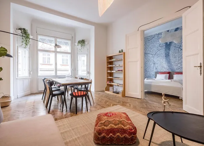 Sunshine Sprint Luxury Apartment