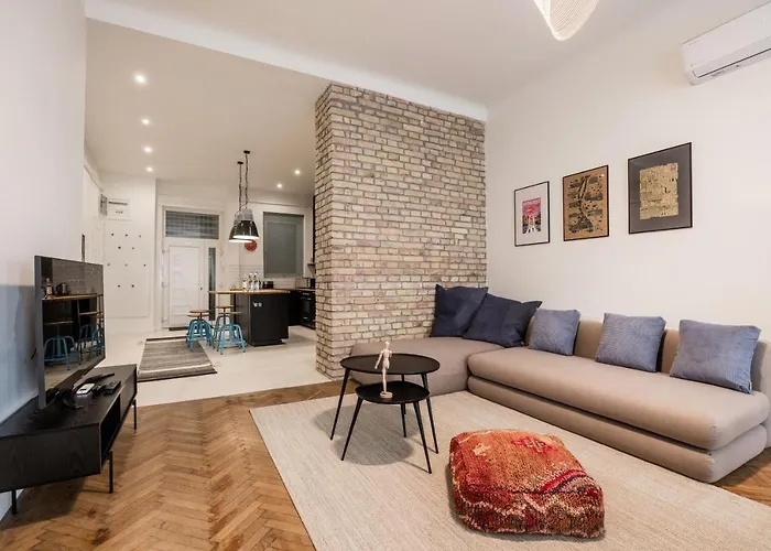 Sunshine Sprint Luxury Apartment